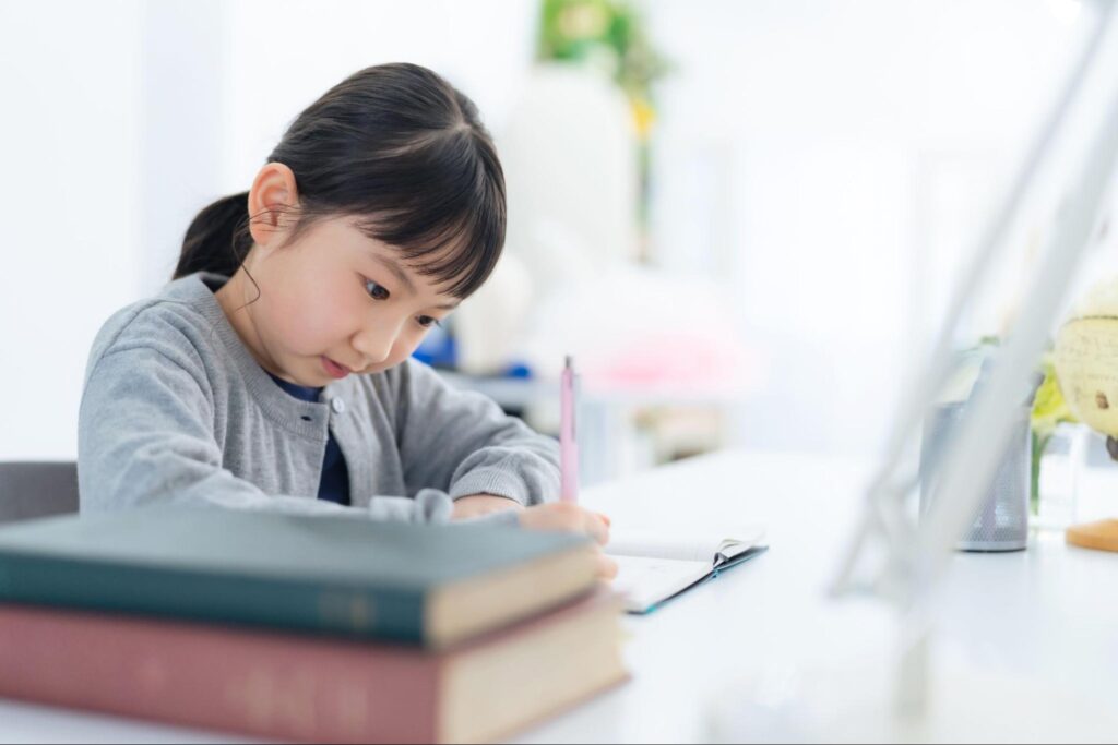 【1〜2年生】小学生の英語スキルを伸ばすおすすめ勉強法3選